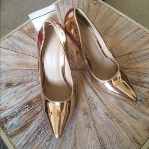 NWT Wild Diva Rose Gold Pointed Toe Heels